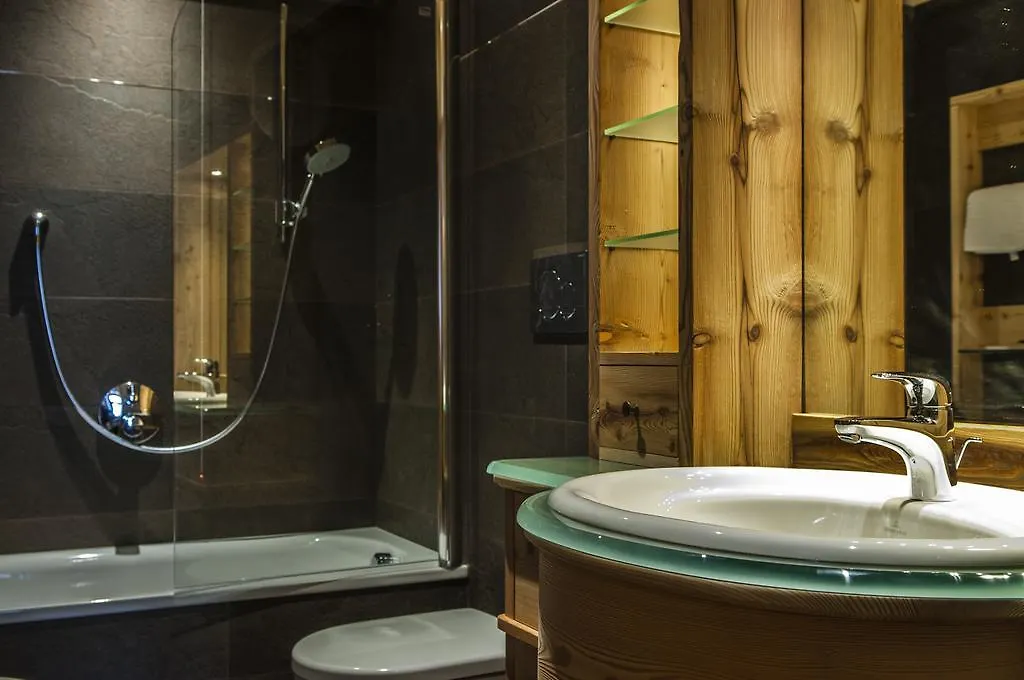 **  Hotel Pontejel Italy